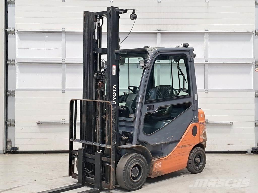 Toyota 02-8FGF18 Empilhadores a gás