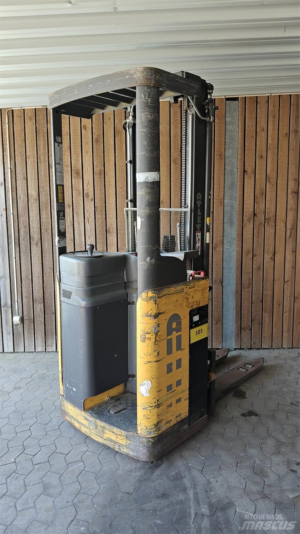 Atlet AJN Porta-paletes com plataforma