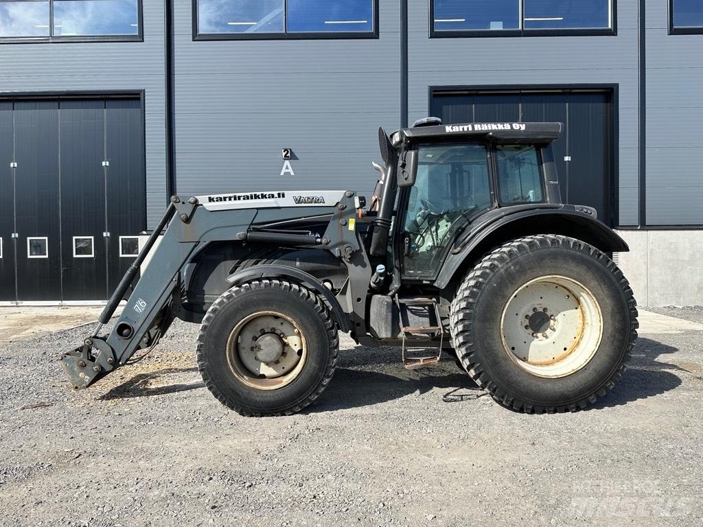 Valtra T 173 Tratores Agrícolas usados