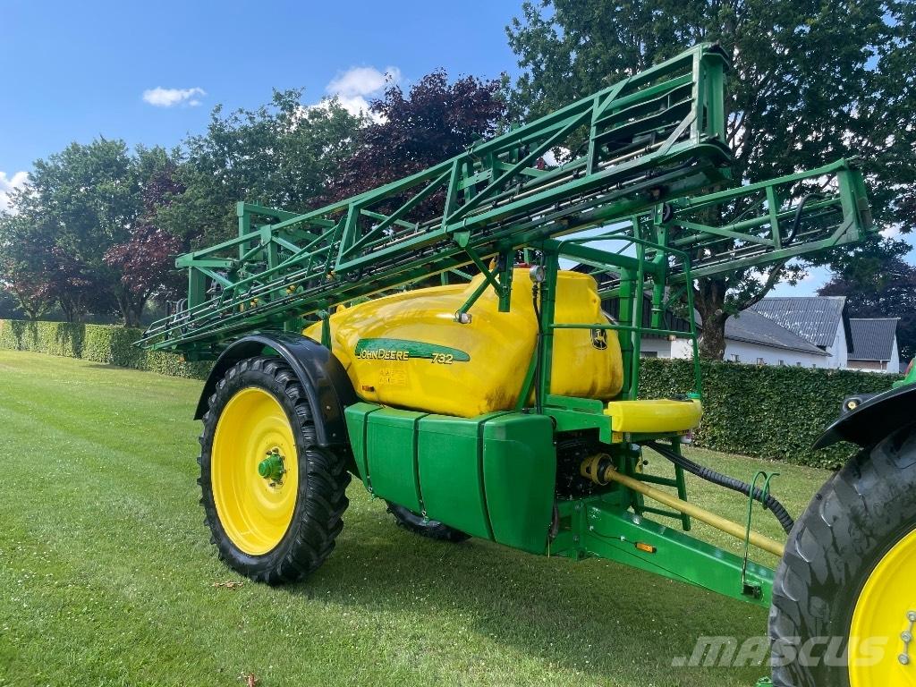 John Deere 732 Pulverizadores rebocados