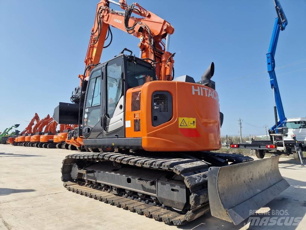 Hitachi ZX135-6 Escavadoras de rastos