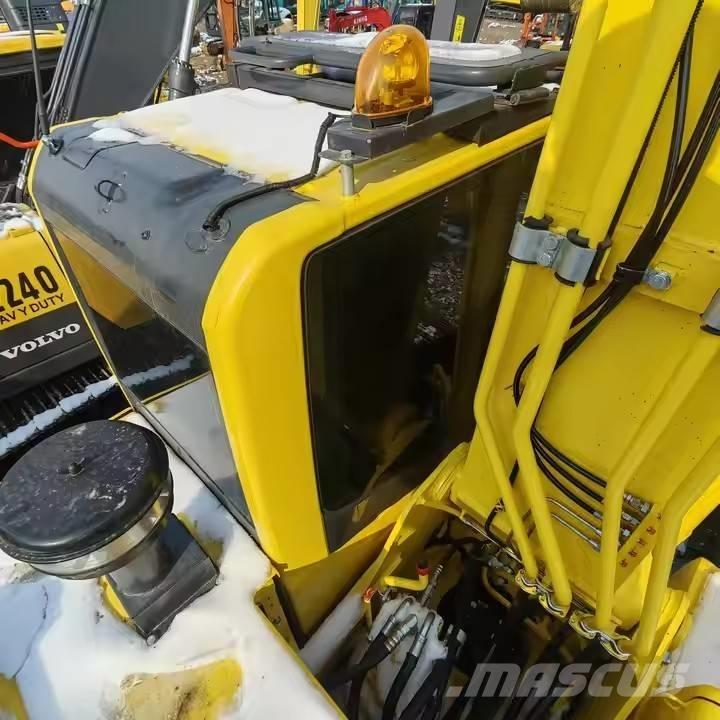Komatsu PC 210 LC Escavadoras de rastos