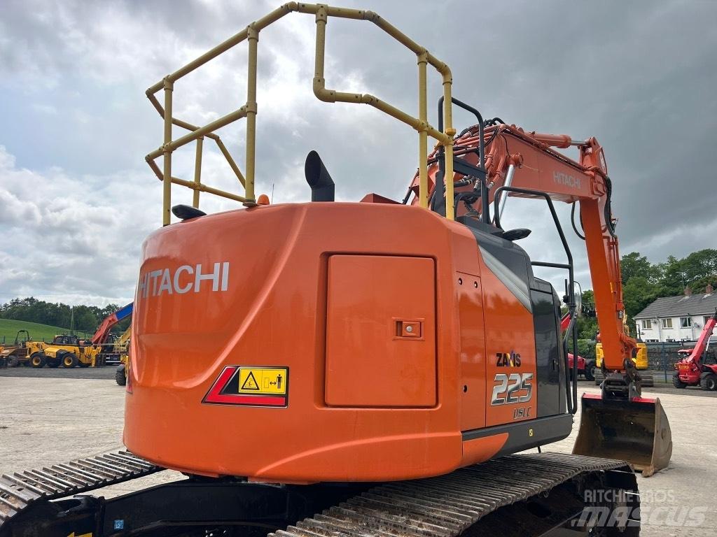 Hitachi ZX225 USLC-7 Escavadoras de rastos