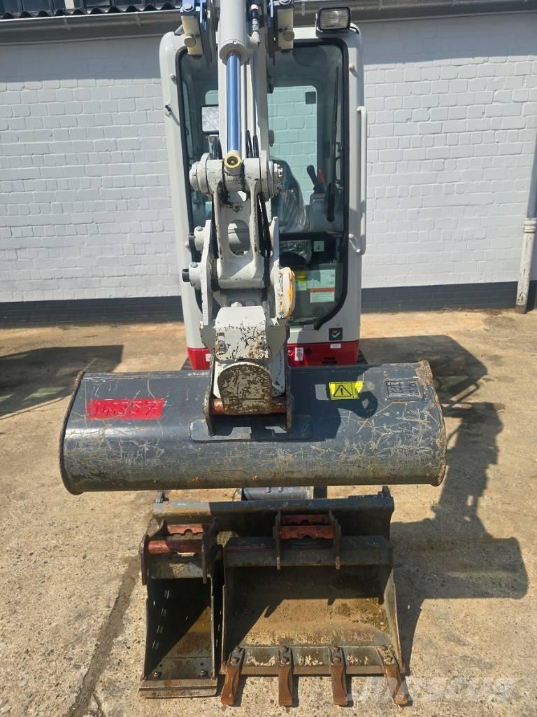 Takeuchi TB 216 A Mini Escavadoras <7t