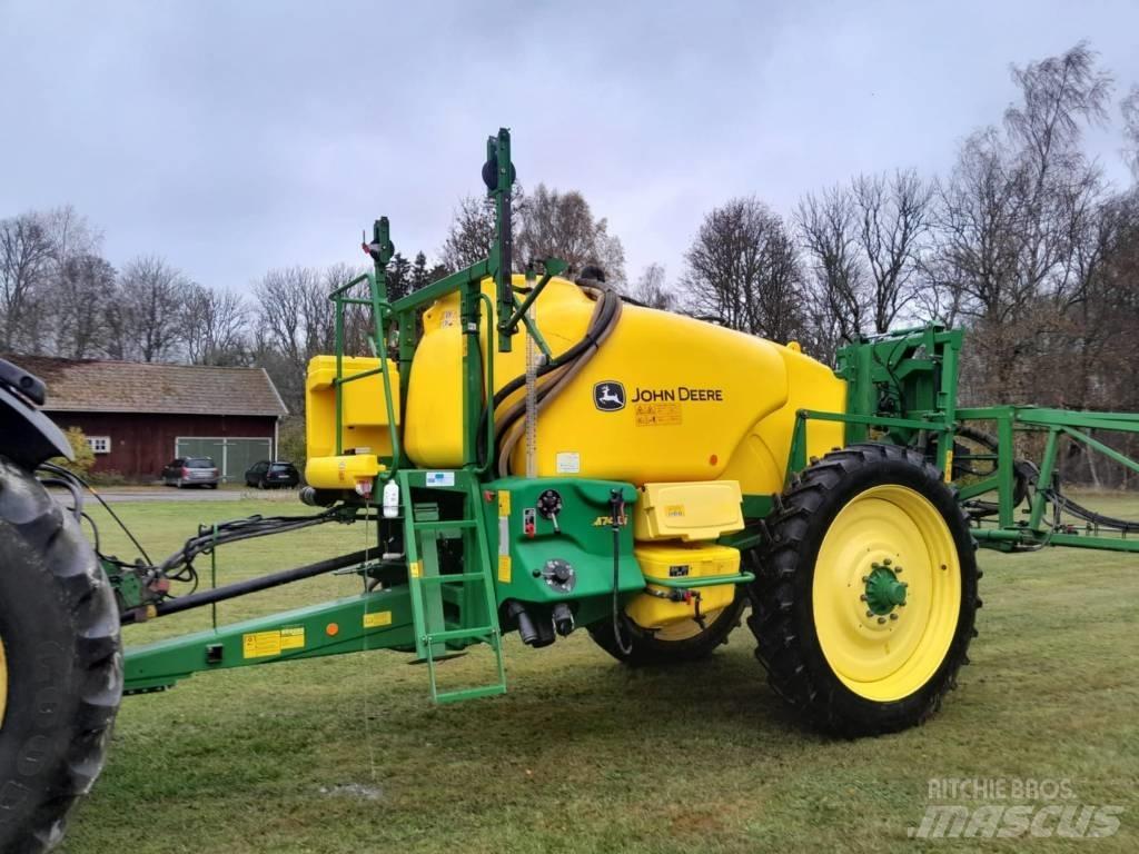 John Deere M 740 i Pulverizadores rebocados