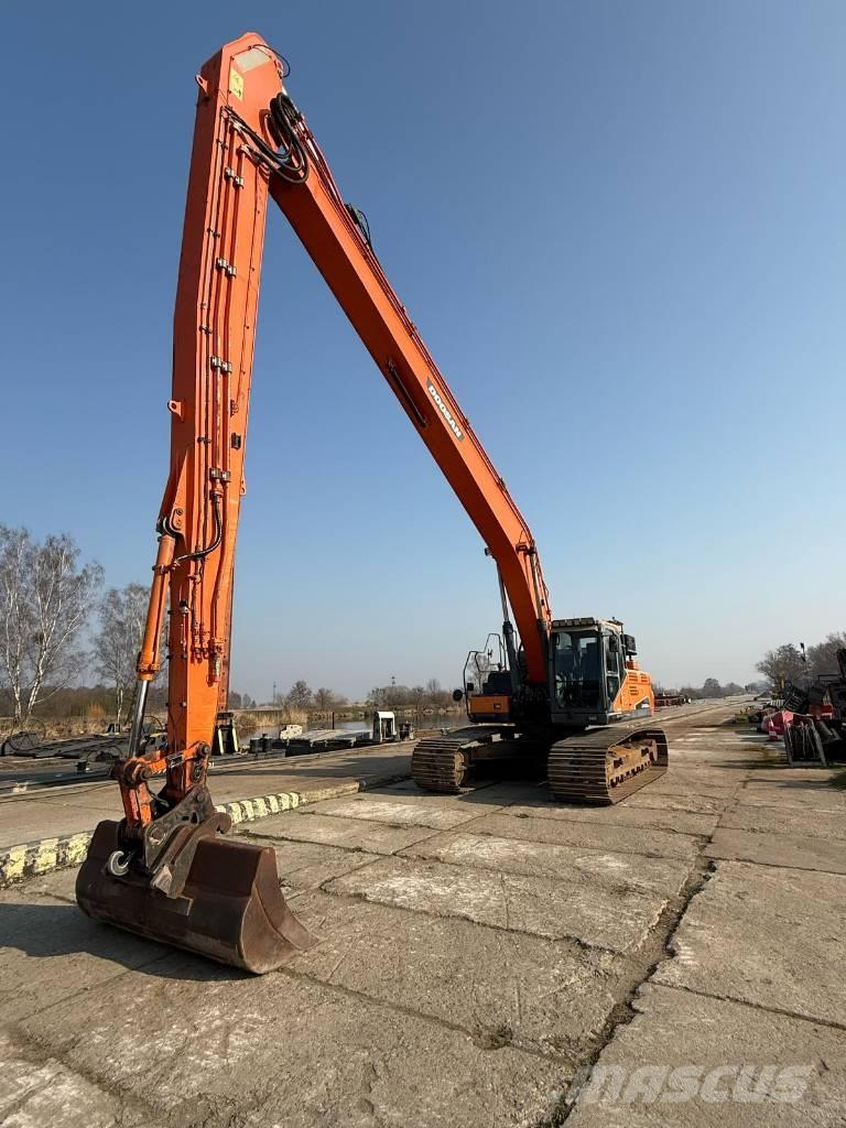 Doosan DX 300 LC-5 Escavadoras de longo alcance