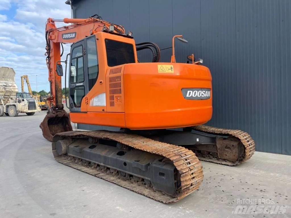 Doosan DX235LCR Escavadoras de rastos