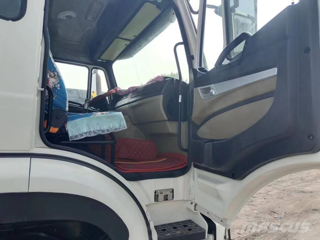 Sinotruk HOWO 371hp Tractores (camiões)