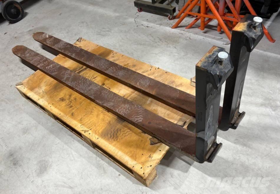 Toyota Fourches Forquilhas