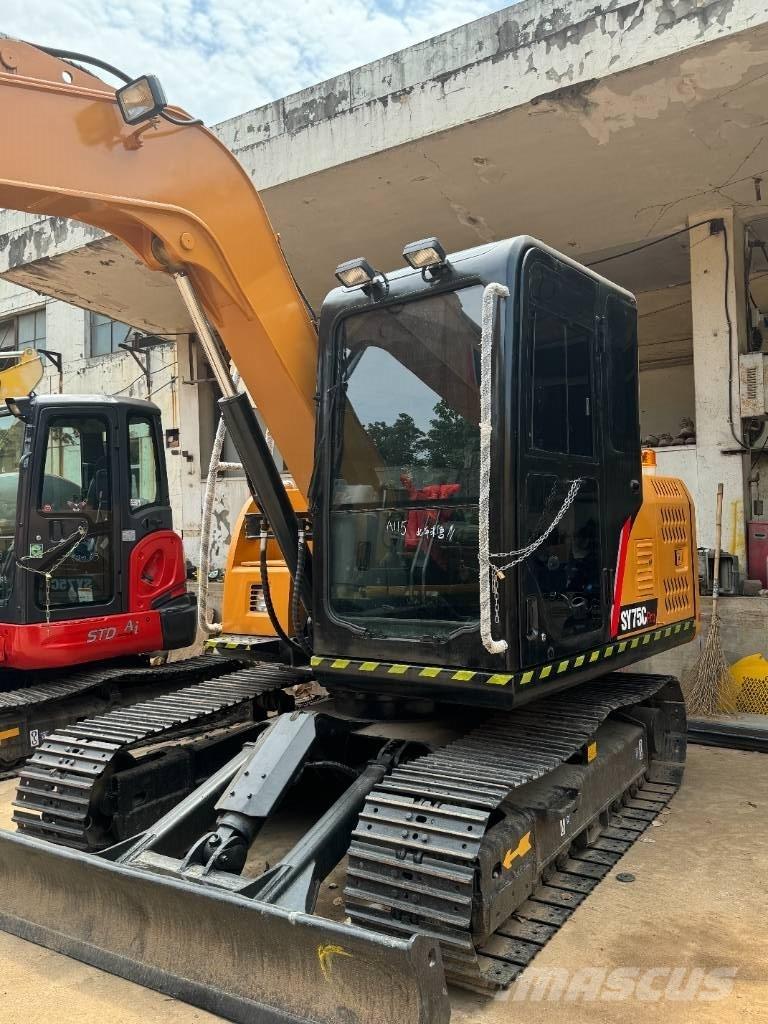 Sany SY 75 C Mini Escavadoras <7t