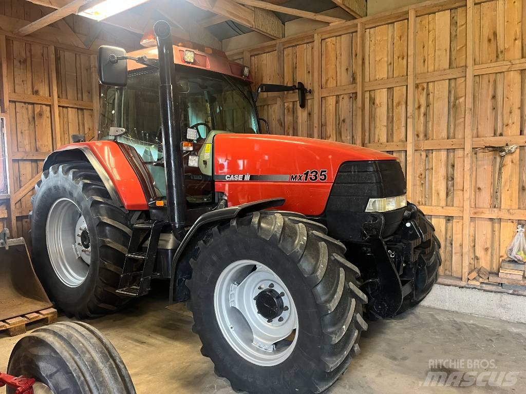 Case IH MX 135 Tratores Agrícolas usados