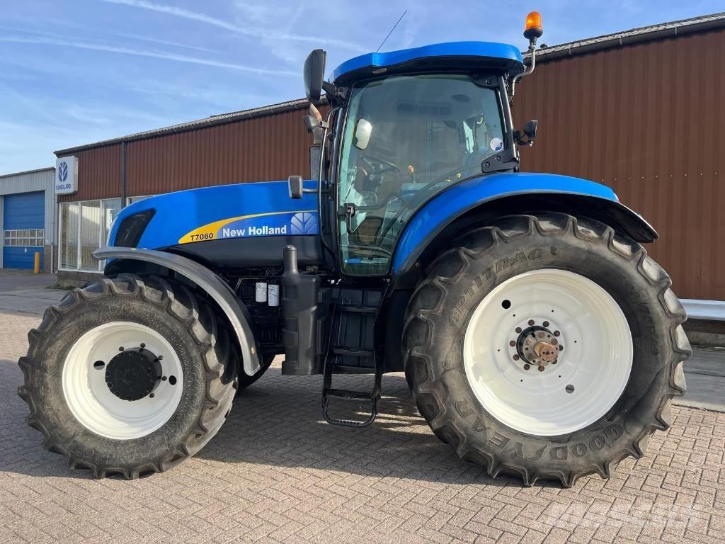 New Holland T7060 Tratores Agrícolas usados