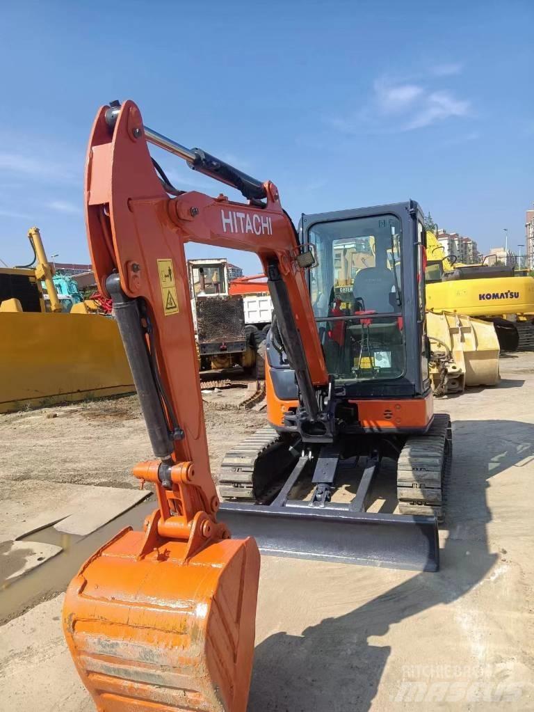Hitachi ZX35-5A Mini Escavadoras <7t