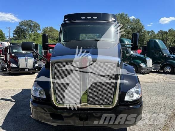 Kenworth T680 Tractores (camiões)