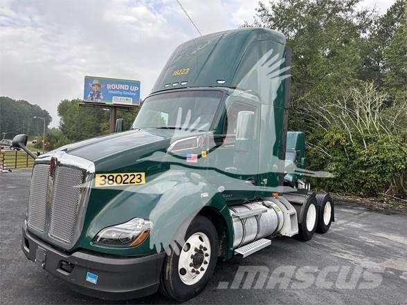 Kenworth T680 Tractores (camiões)