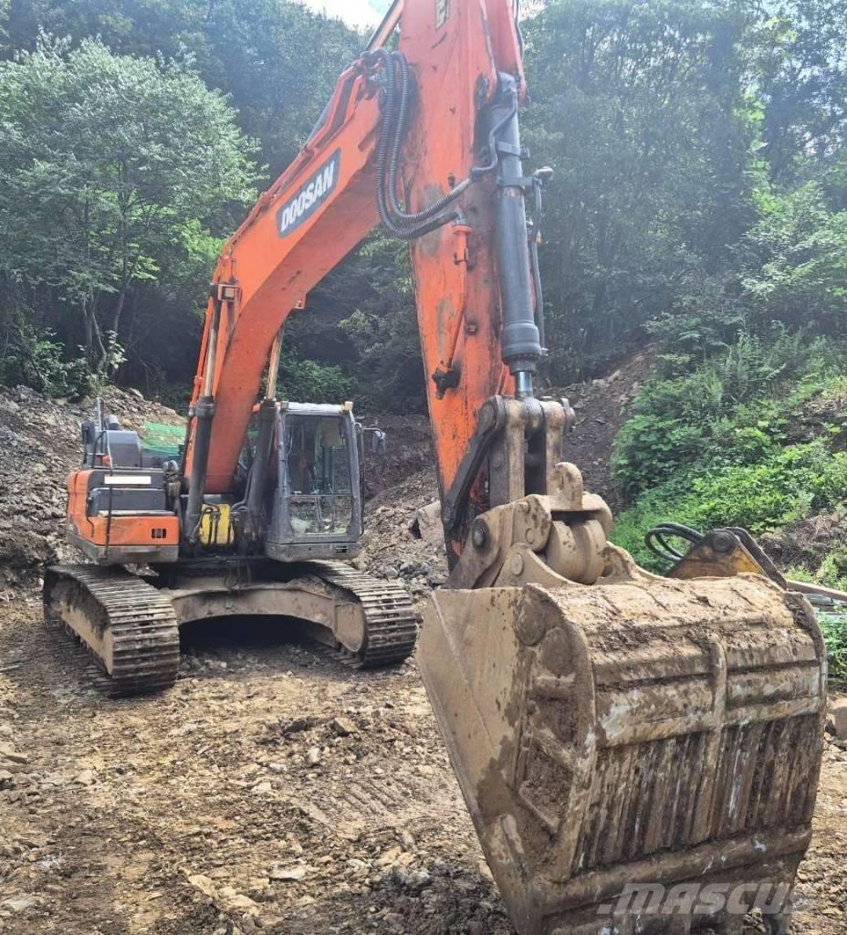 Doosan DX 300 LC-5 Escavadoras de rastos