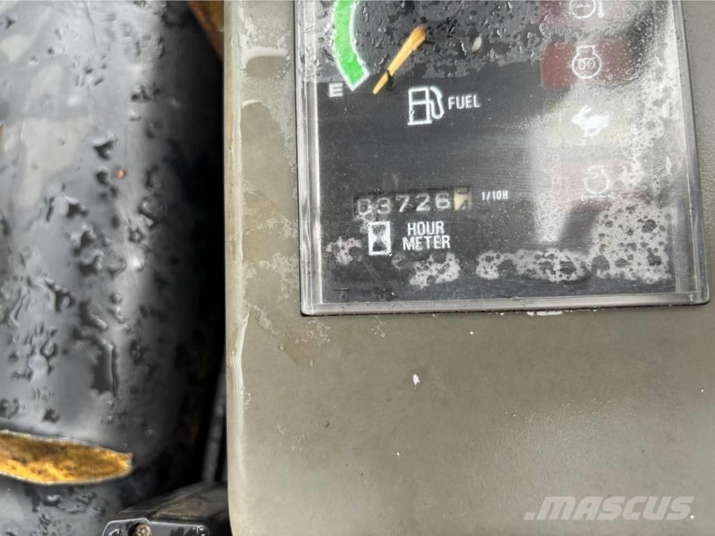 Takeuchi TB 23 R Mini Escavadoras <7t