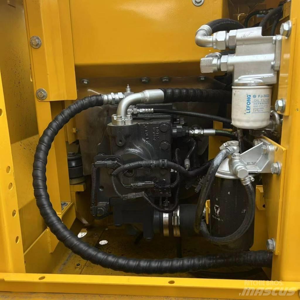 Komatsu 130-7 Escavadoras de rastos