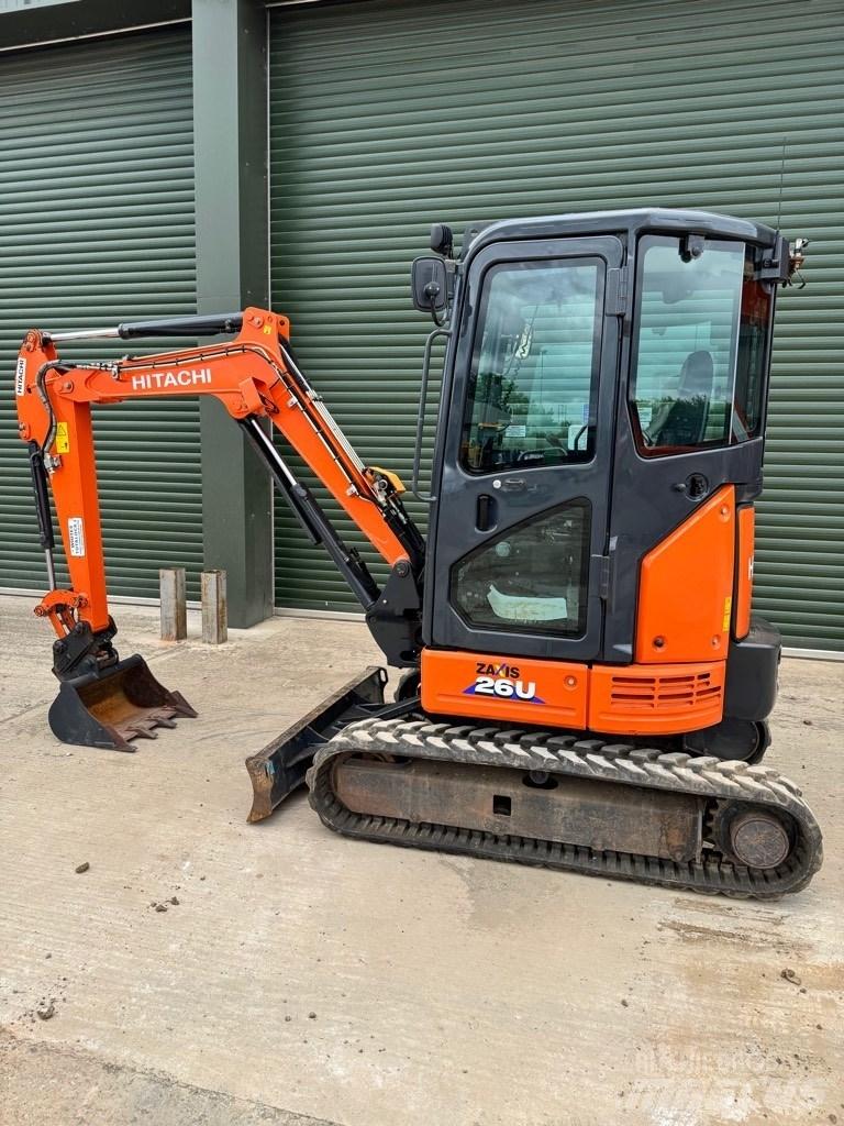 Hitachi 26U-6 CR Mini Escavadoras <7t