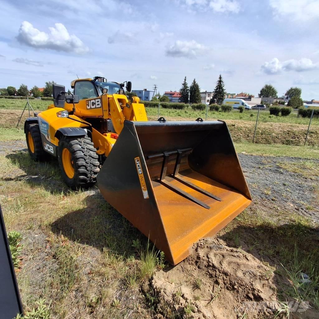 JCB 542-70 Agri Manipuladores telescópicos