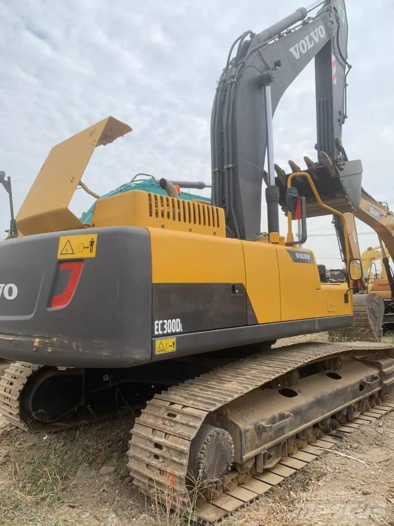 Volvo EC 300 D L Escavadoras de rastos