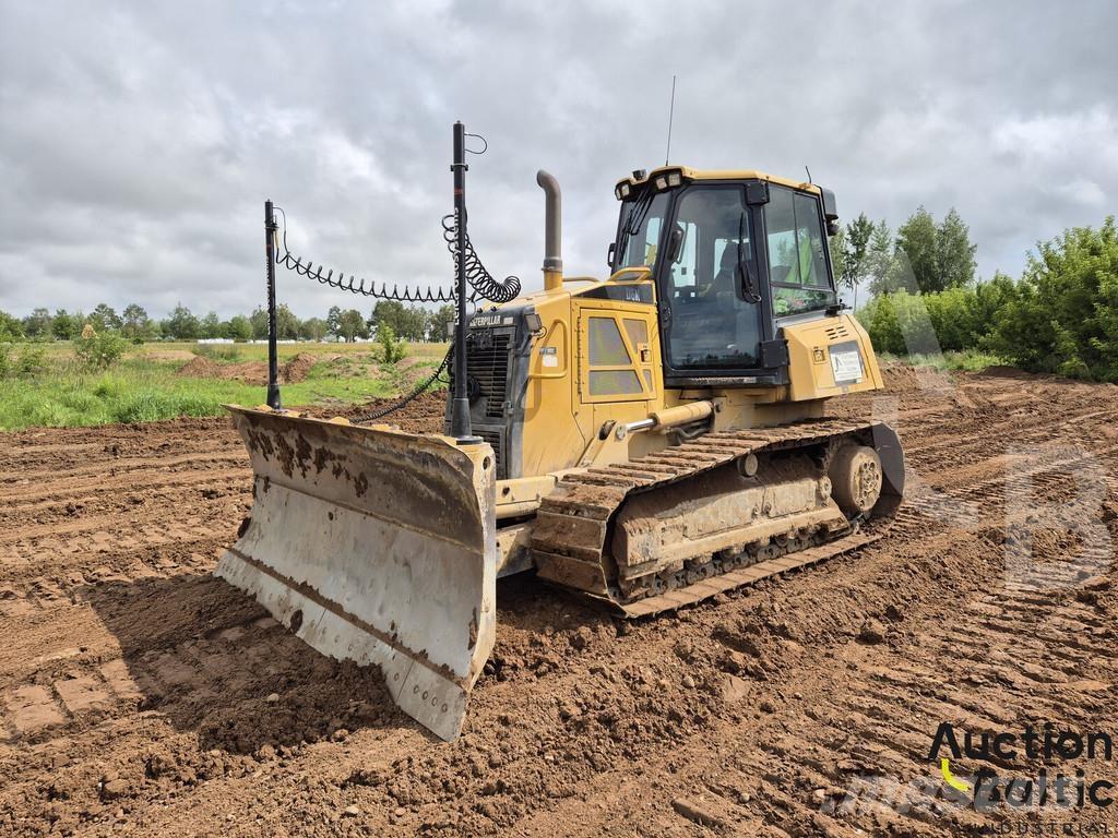 CAT D 6 K Dozers - Tratores rastos