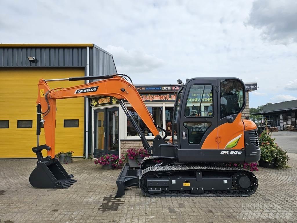 Develon DX60E-10N Mini Escavadoras <7t