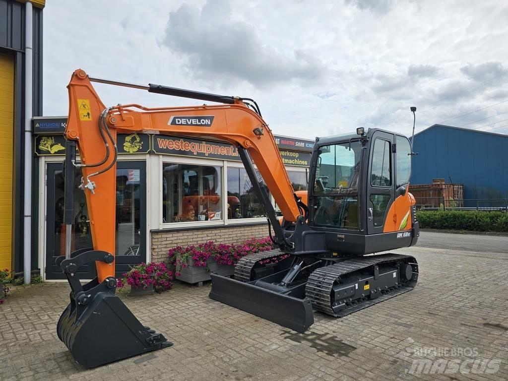 Develon DX60E-10N Mini Escavadoras <7t