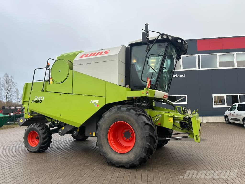 CLAAS Avero 240 Ceifeiras debulhadoras