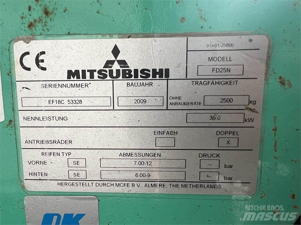 Mitsubishi FD25N Empilhadores Diesel