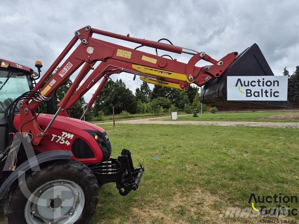 TYM 754 Tratores Agrícolas usados