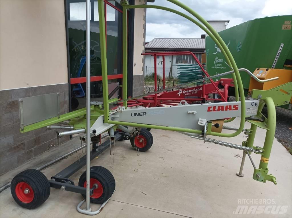 CLAAS LINER 450 Ancinho virador