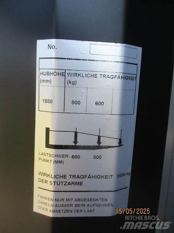 BT SWE 080L Empilhador para operador externo