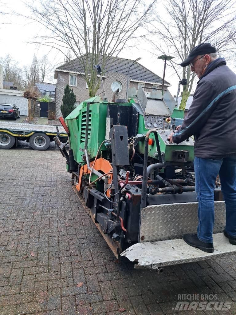 Demag 45 Pavimentadoras de asfalto