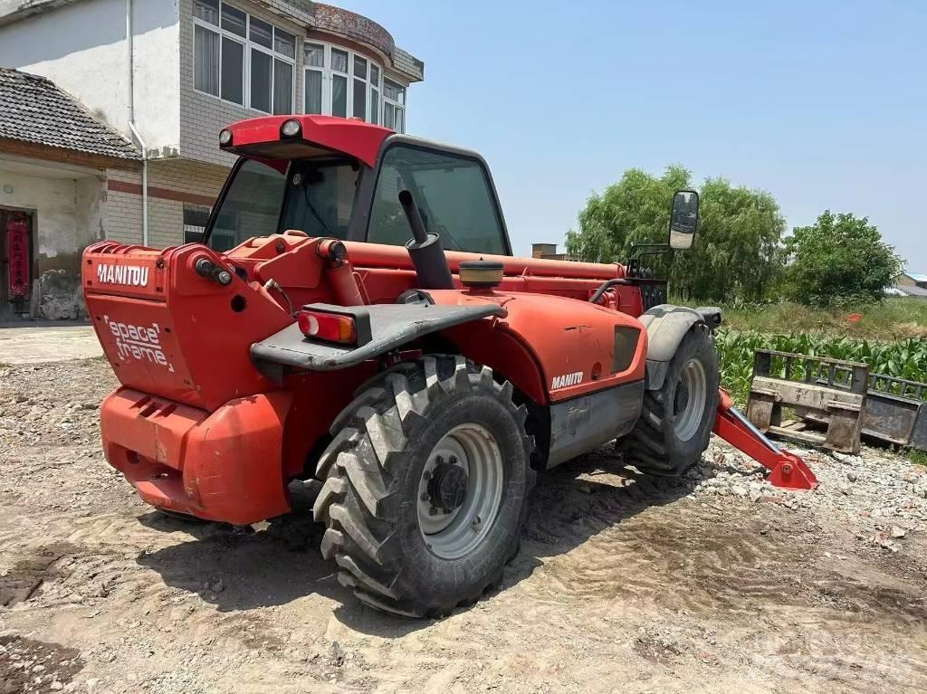 Manitou MT 1740 SL T Carregadoras de direcção deslizante