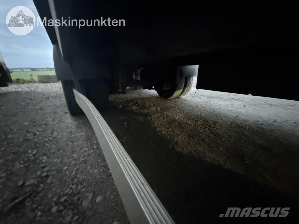 Ekeri S8-D Reboques de caixa fechada