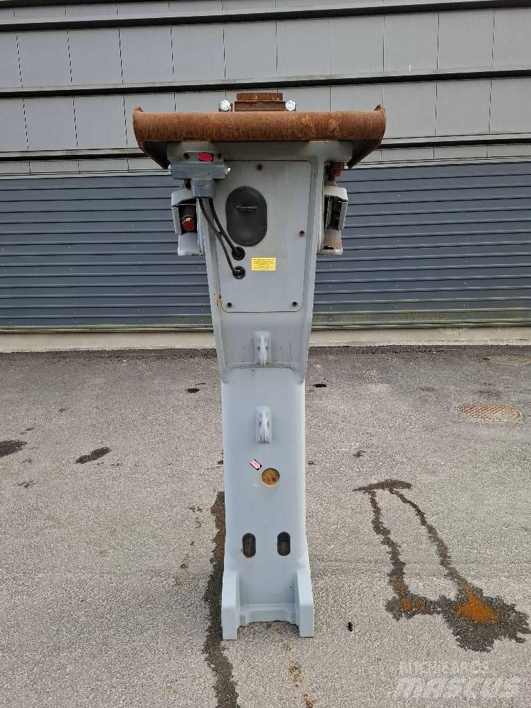 Epiroc EC 155CL Martelos Hidráulicos