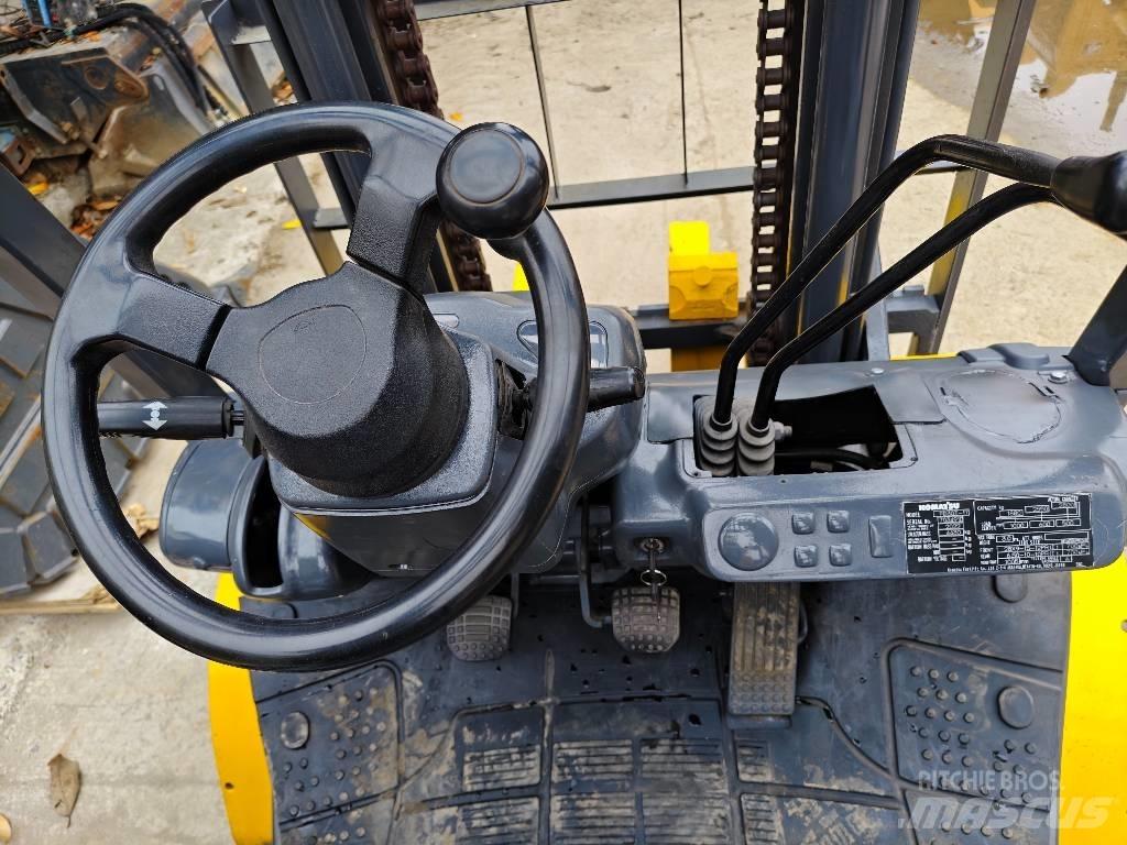 Komatsu 30 Empilhadores Diesel
