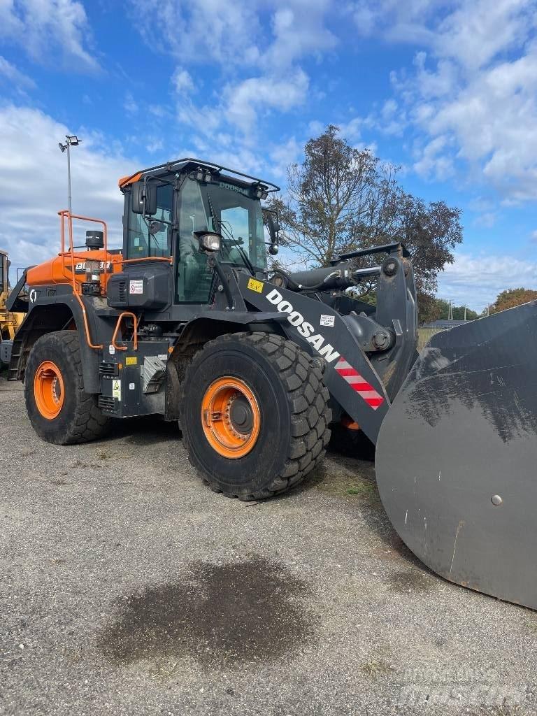 Doosan DL 380-7 Pás carregadoras de rodas
