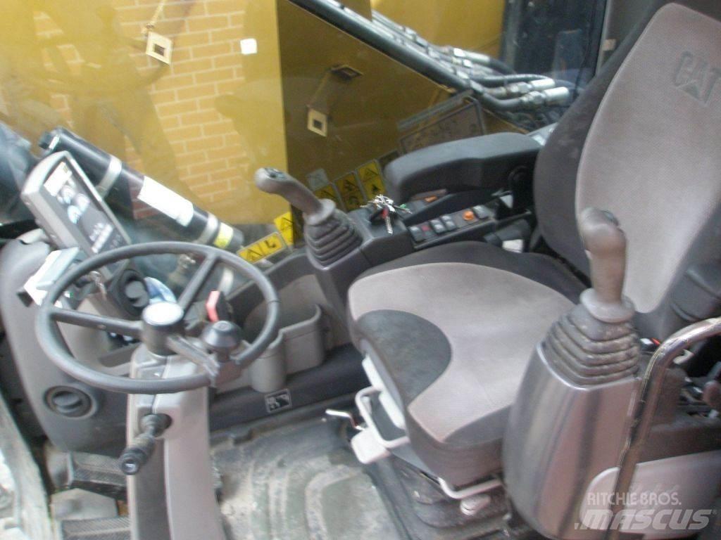 CAT M318D Escavadoras de rodas