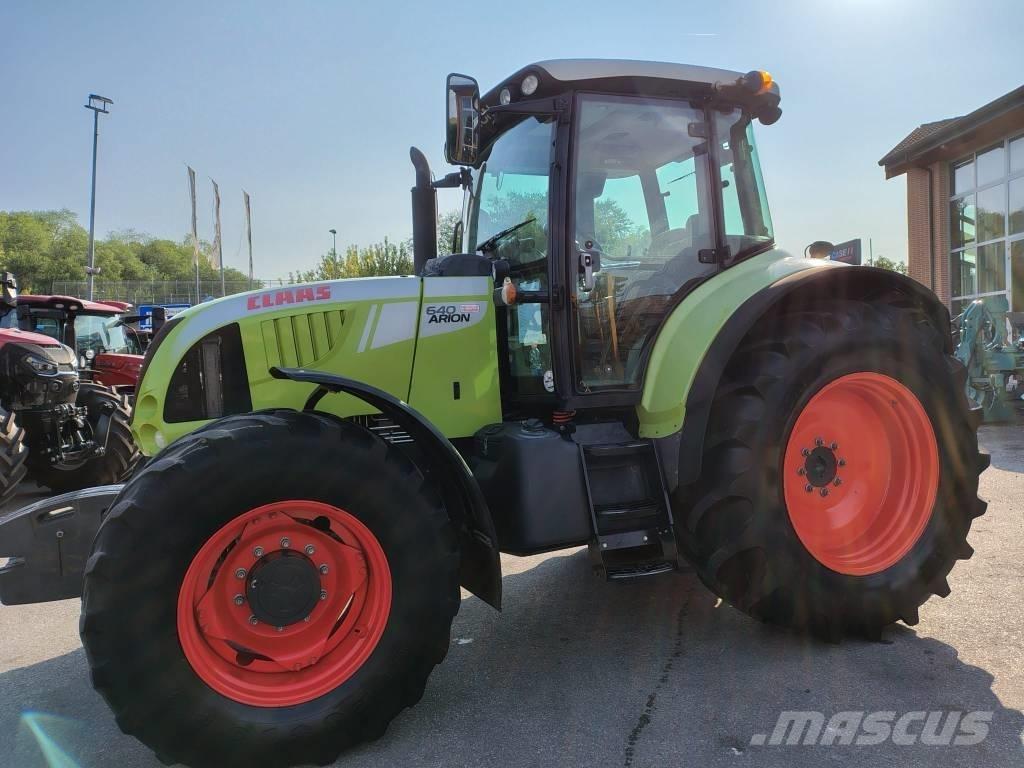 CLAAS Arion 640 Tratores Agrícolas usados