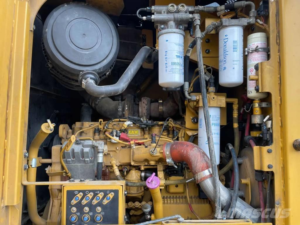 CAT 140M Motoniveladoras