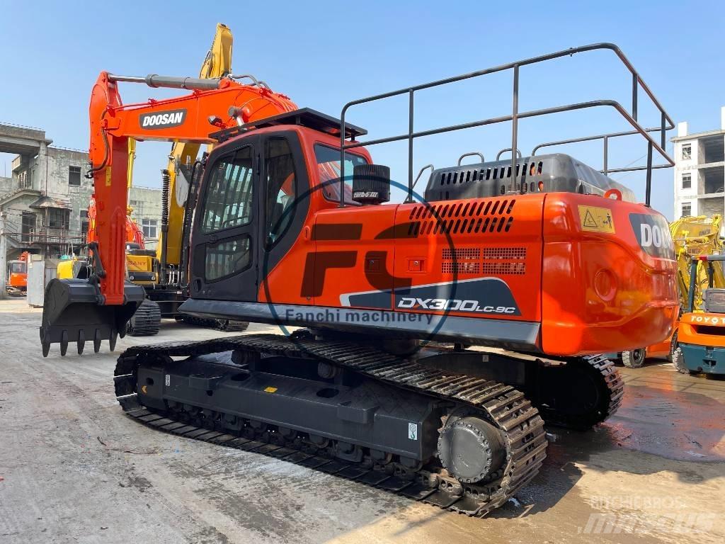 Doosan DX 300 Escavadoras de rastos