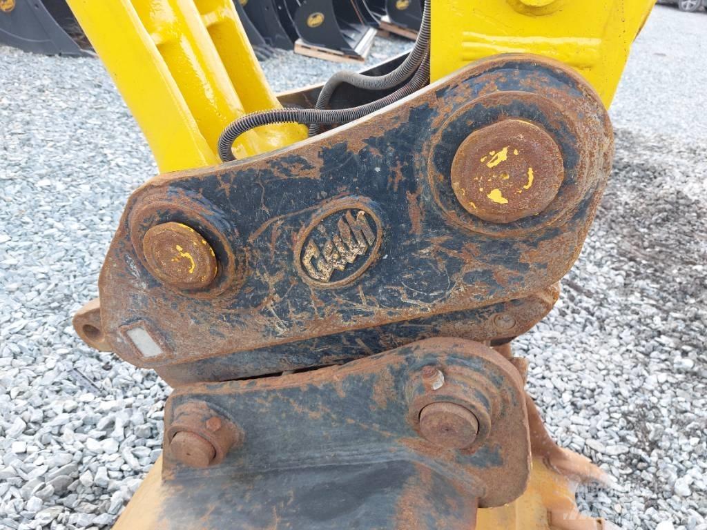 Komatsu PC210LC-11 Escavadoras de rastos