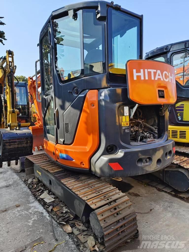 Hitachi ZX 55 UR Mini Escavadoras <7t