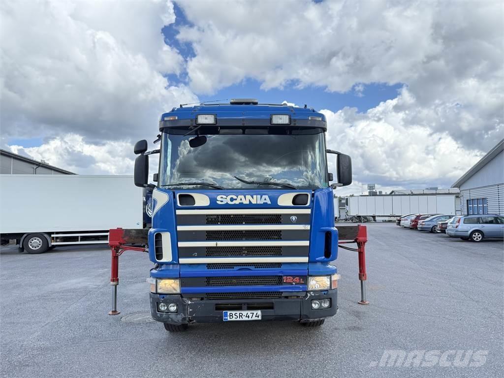 Scania R124 6X2 Camiões grua