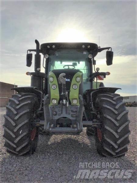 CLAAS ARION 530 Tratores Agrícolas usados