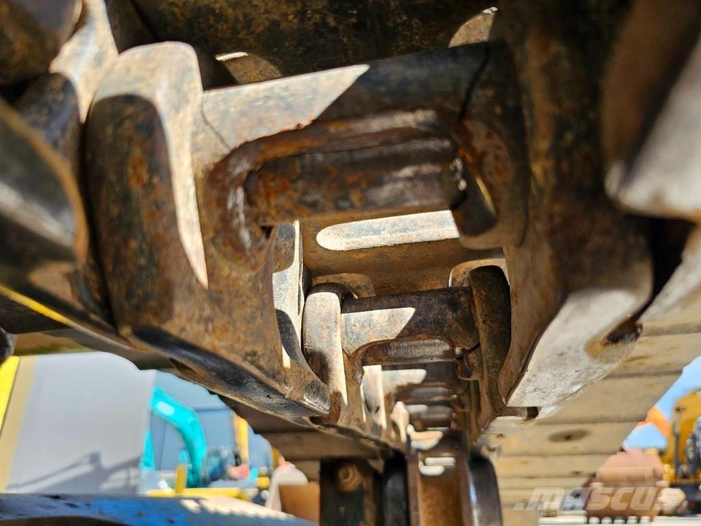 Kobelco SK210LC-9 Escavadoras de rastos