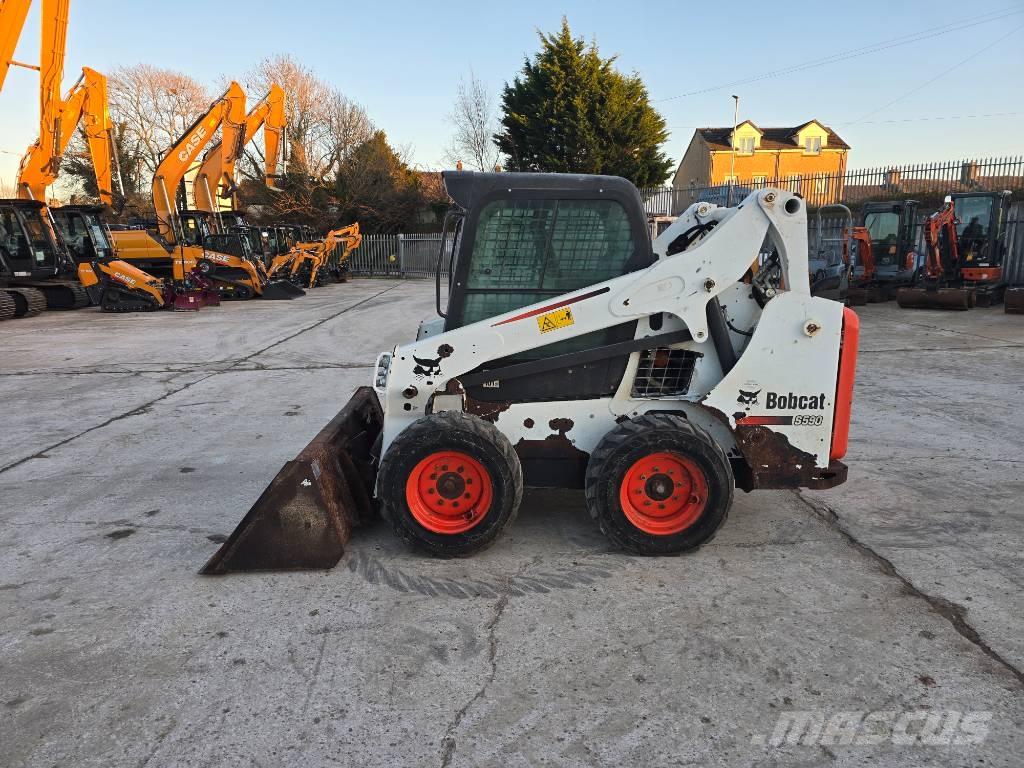 Bobcat S 590 Carregadoras de direcção deslizante