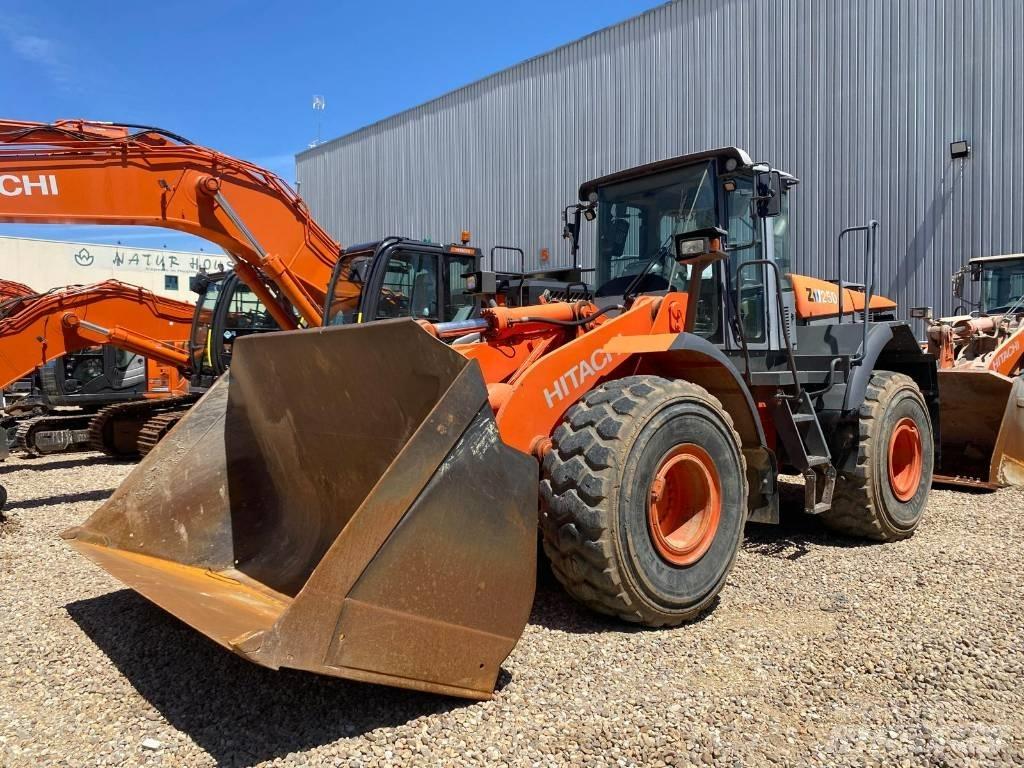 Hitachi ZW 250 Pás carregadoras de rodas